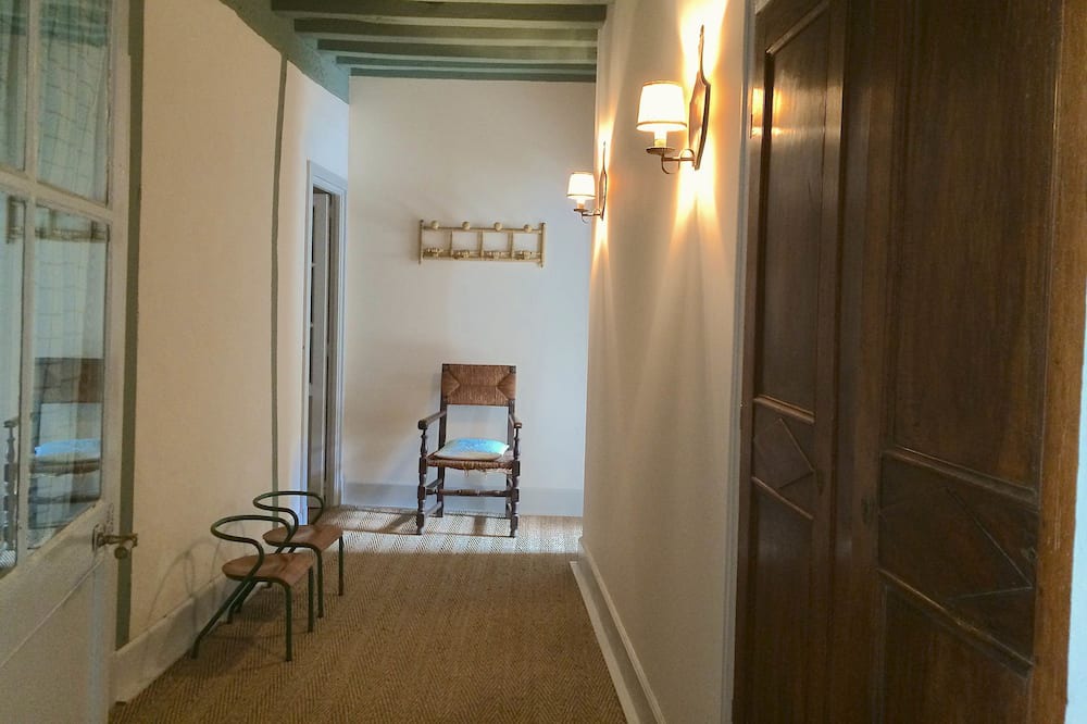 Photo of Others in Saint-Fargeau