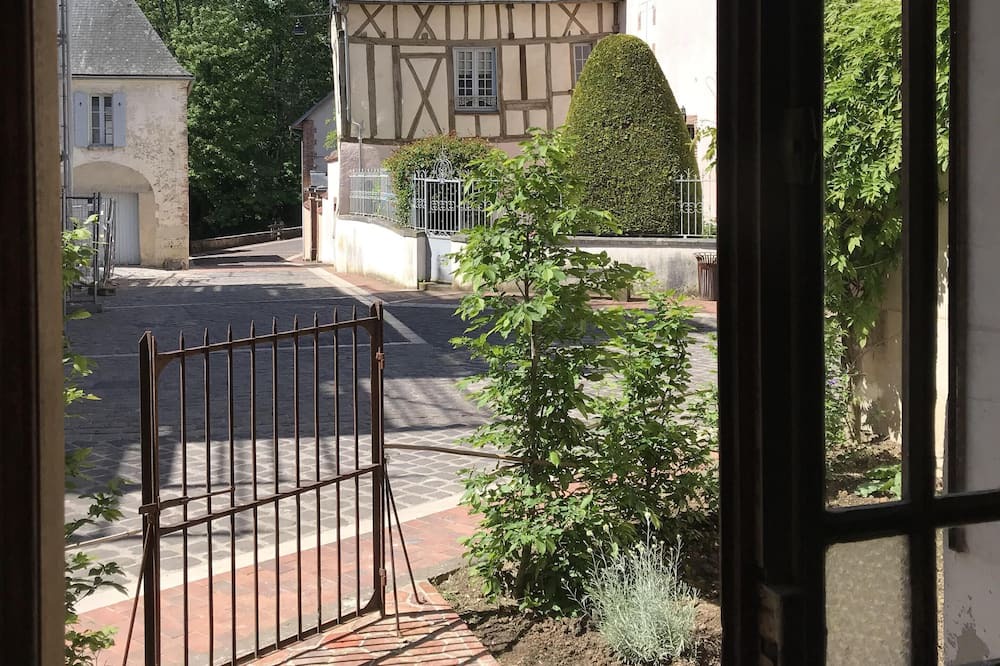 Photo of Outdoor in Saint-Fargeau