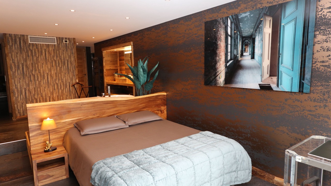 Photo of Bedroom in Larnod