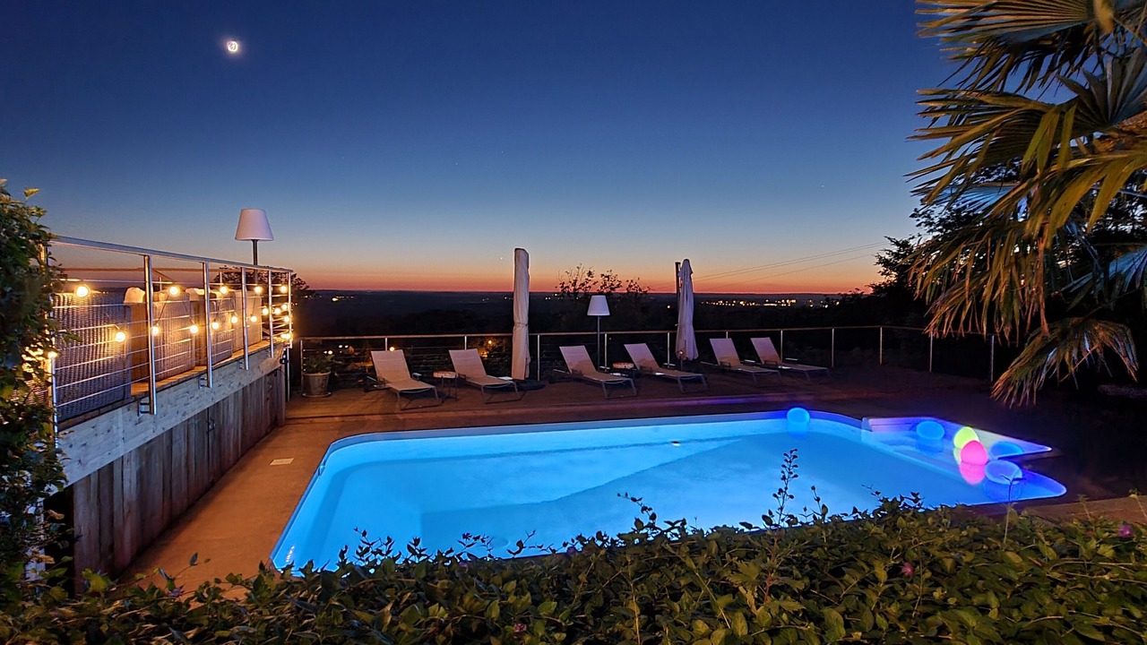 Photo of Outdoor in Larnod