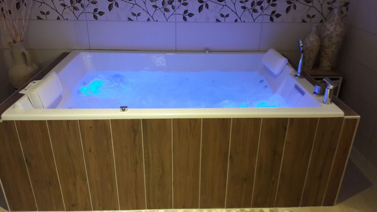 Photo of Others in Adast