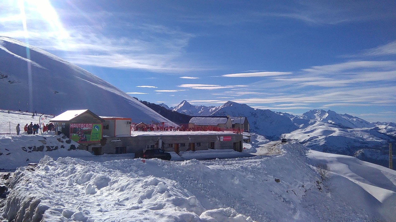 Photo of Others in Adast