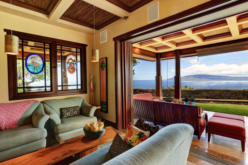 Photo of Outdoor in Historic Lahaina Front Street
