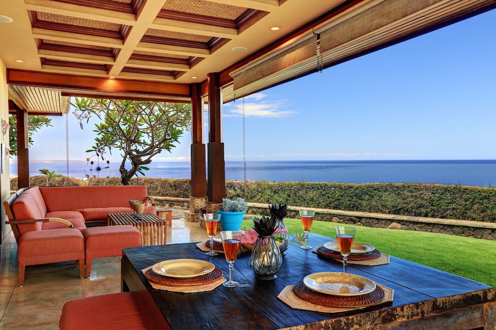 Photo of Outdoor in Historic Lahaina Front Street