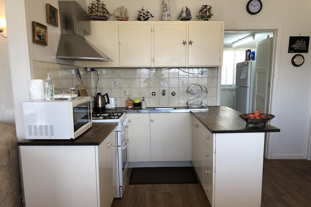 Photo of Kitchen in Golden Beach