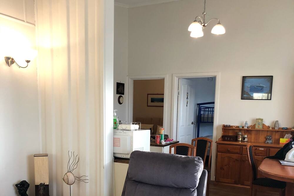 Photo of Livingroom in Golden Beach