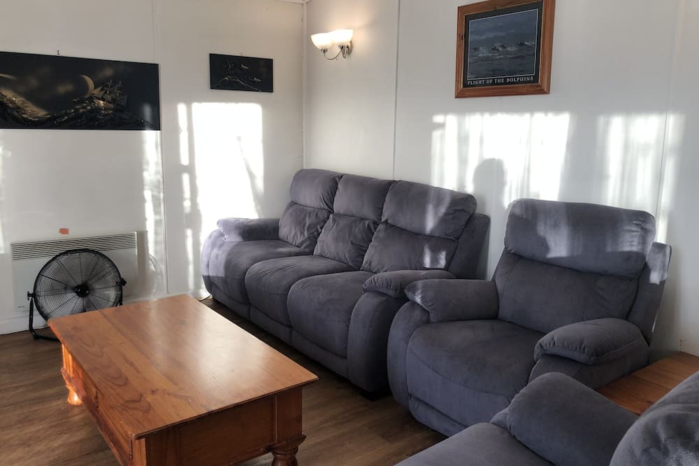 Photo of Livingroom in Golden Beach