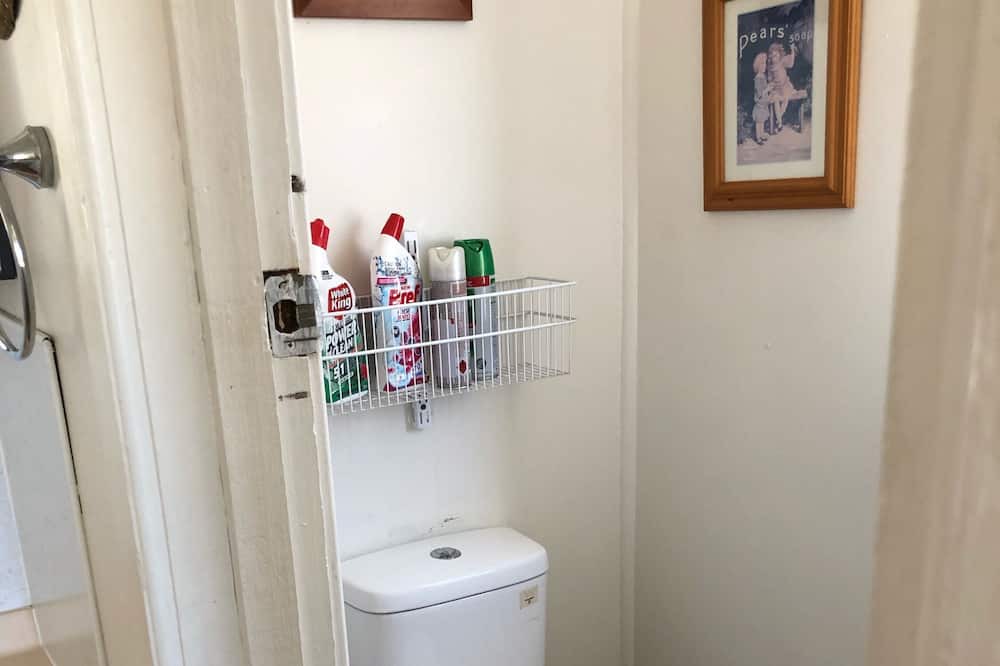 Photo of Bathroom in Golden Beach