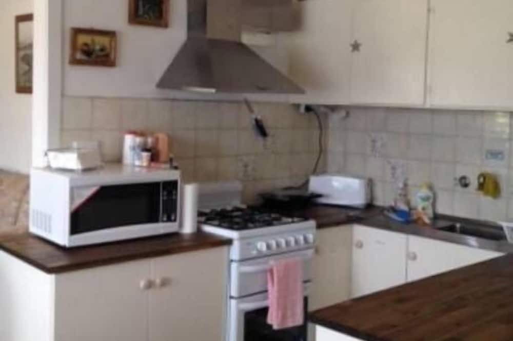 Photo of Kitchen in Golden Beach