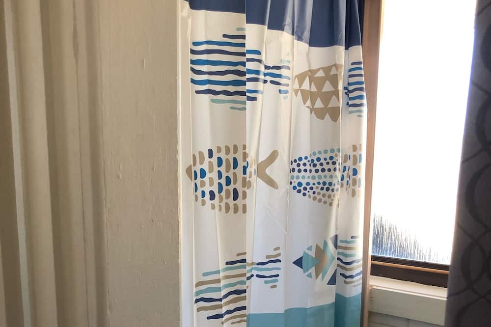 Photo of Bathroom in Golden Beach