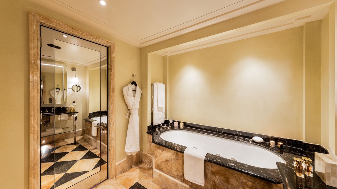 Photo of Bathroom in Holborn and Covent Garden