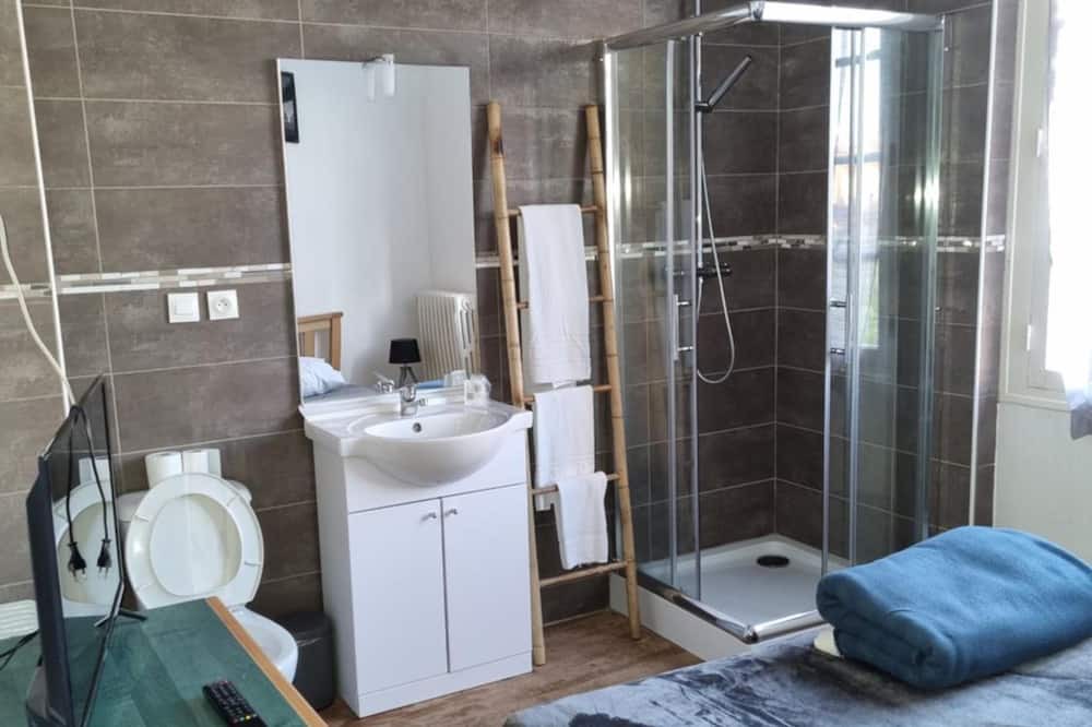 Photo of Bathroom in Sainte-Foy-la-Grande