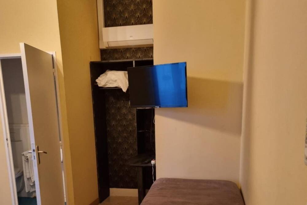 Photo of Bedroom in Sainte-Foy-la-Grande