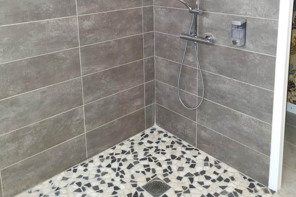 Photo of Bathroom in Sainte-Foy-la-Grande