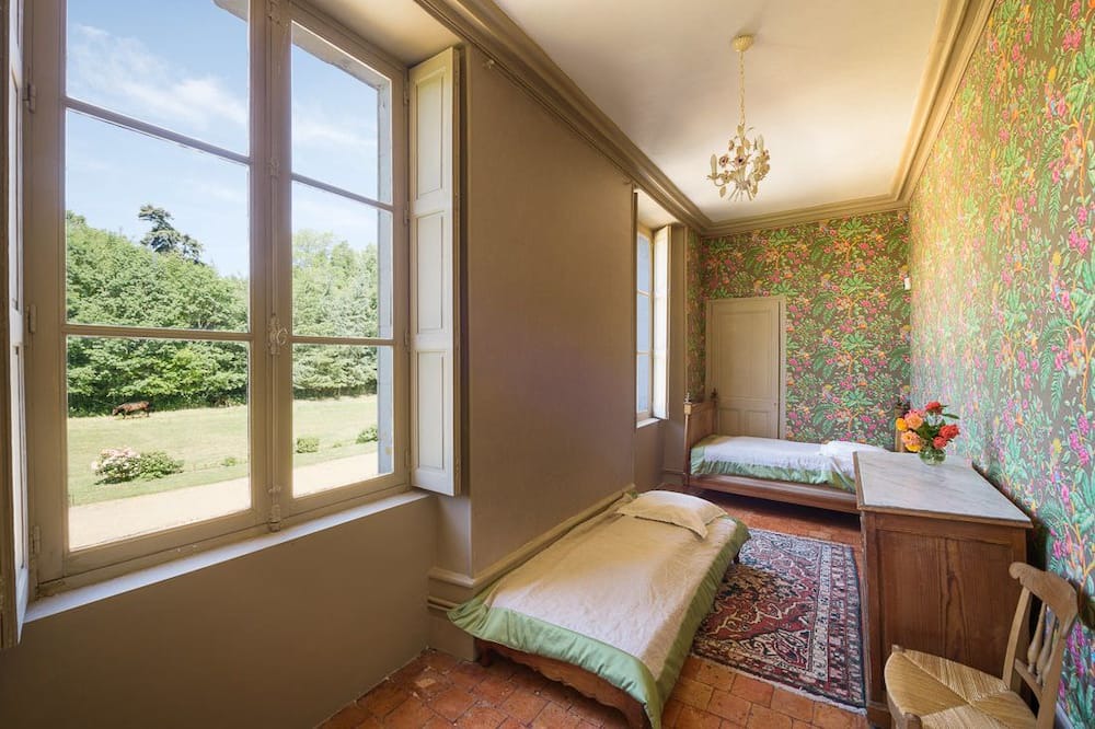 Photo of Others in Saint-Clement-de-la-Place