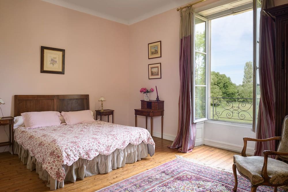 Photo of Others in Saint-Clement-de-la-Place