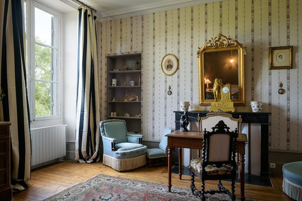 Photo of Livingroom in Saint-Clement-de-la-Place