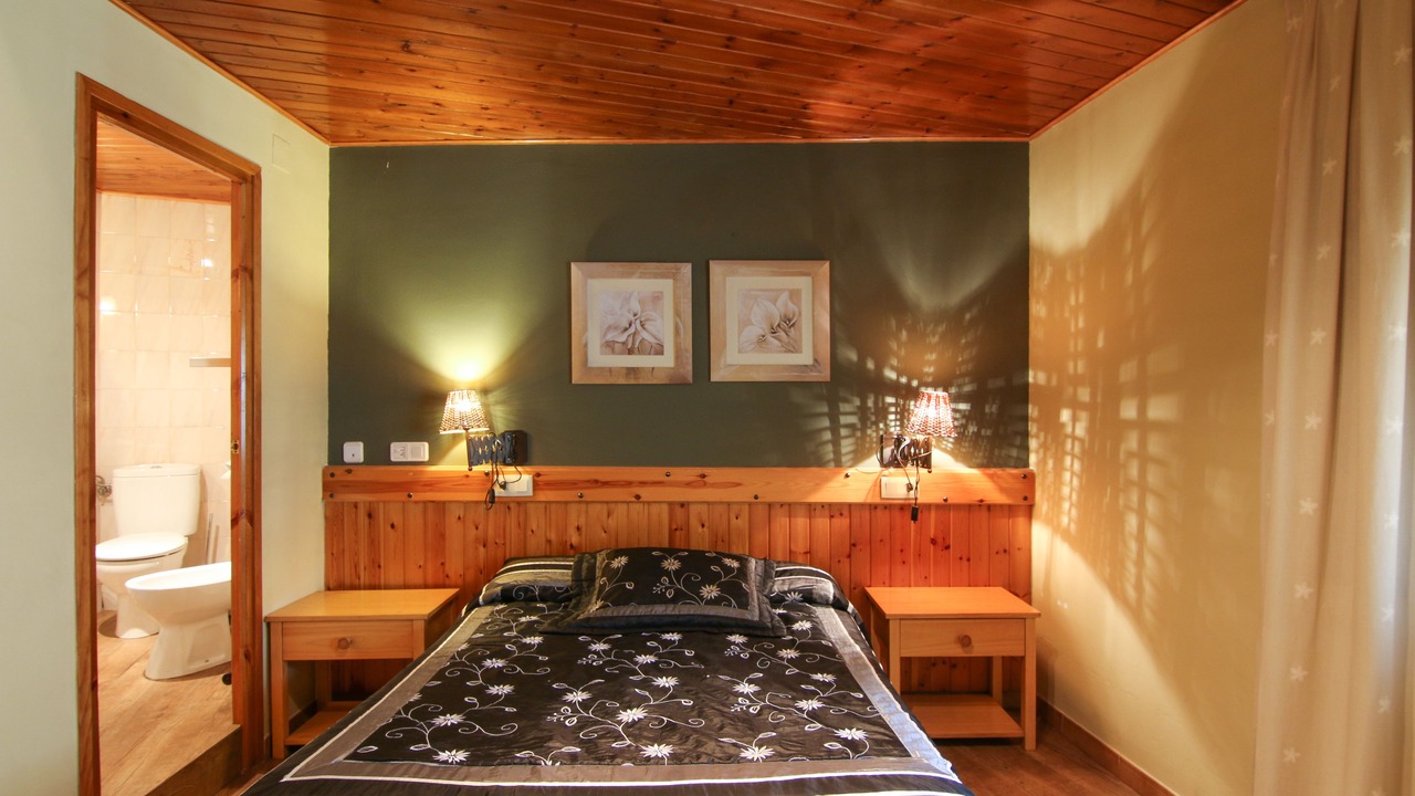 Photo of Bedroom in Altron