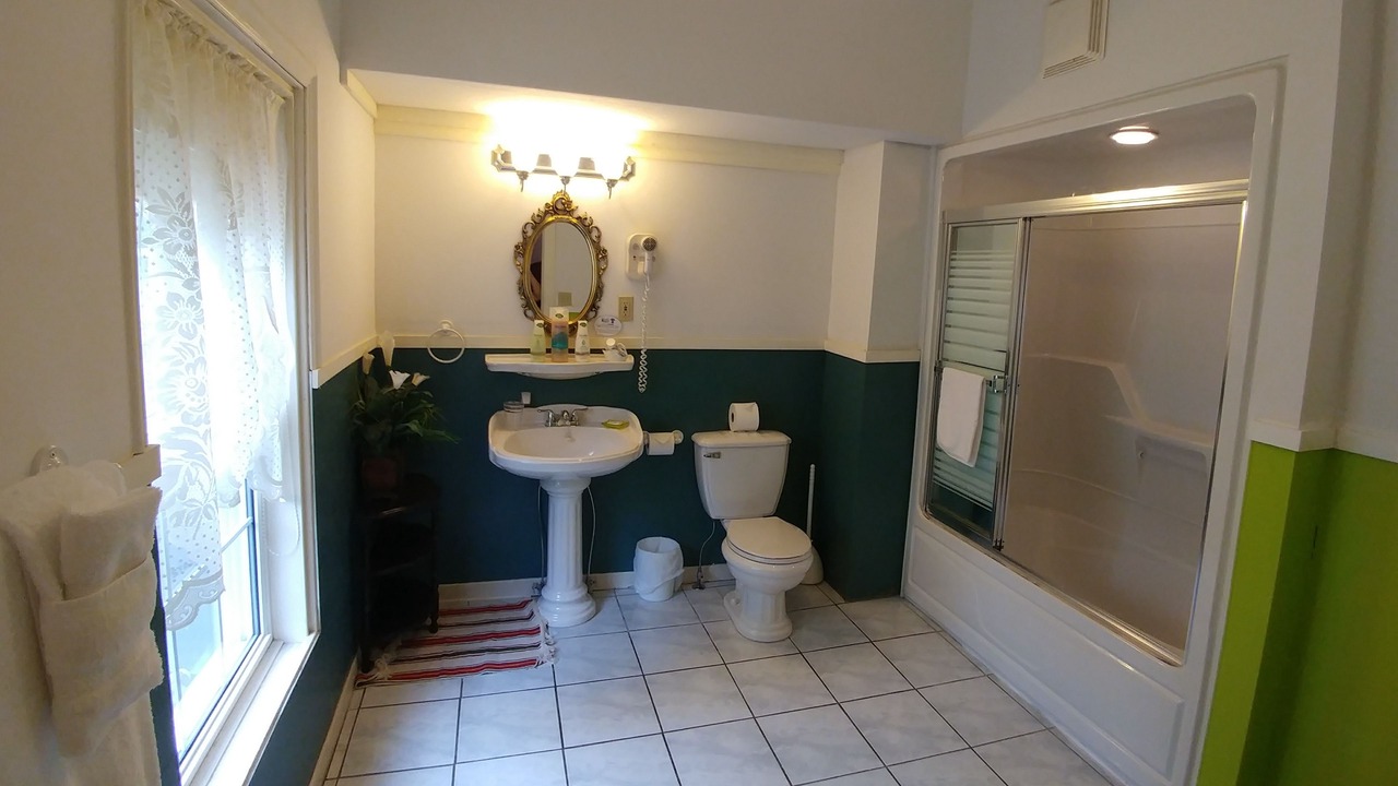 Photo of Bathroom in St. Andrews