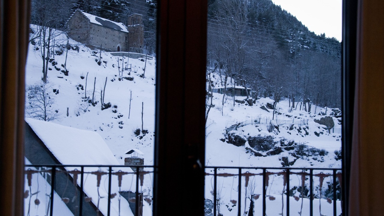 Photo of Bedroom in Tredos