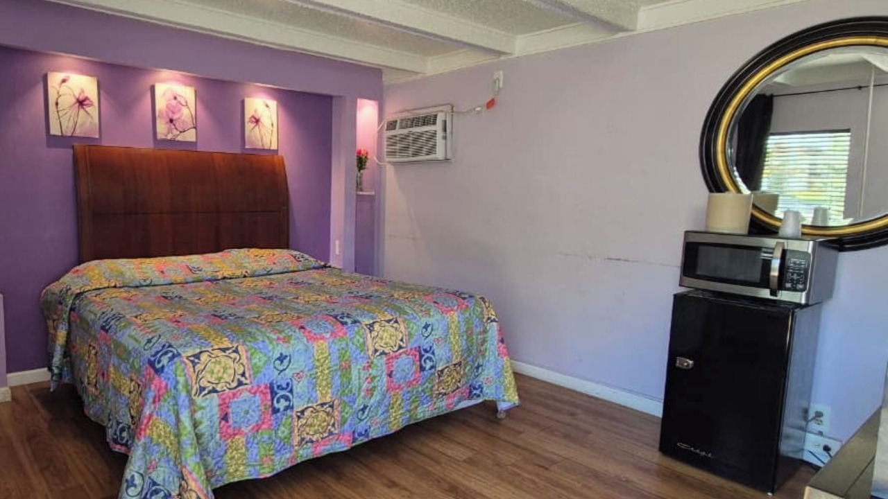 Photo of Bedroom in Des Plaines