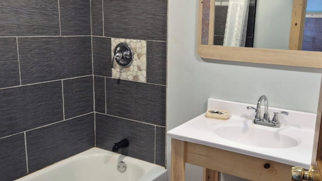 Photo of Bathroom in Des Plaines