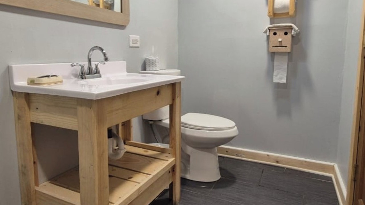 Photo of Bathroom in Des Plaines