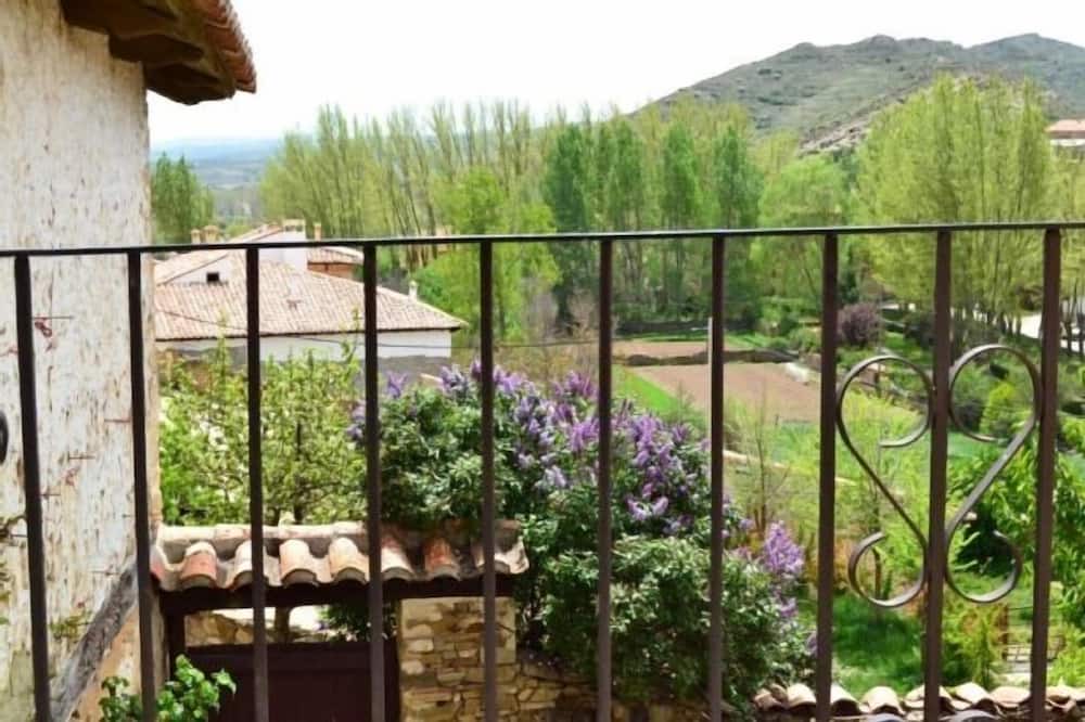 Photo of Patio Balcony in Villarroya de los Pinares
