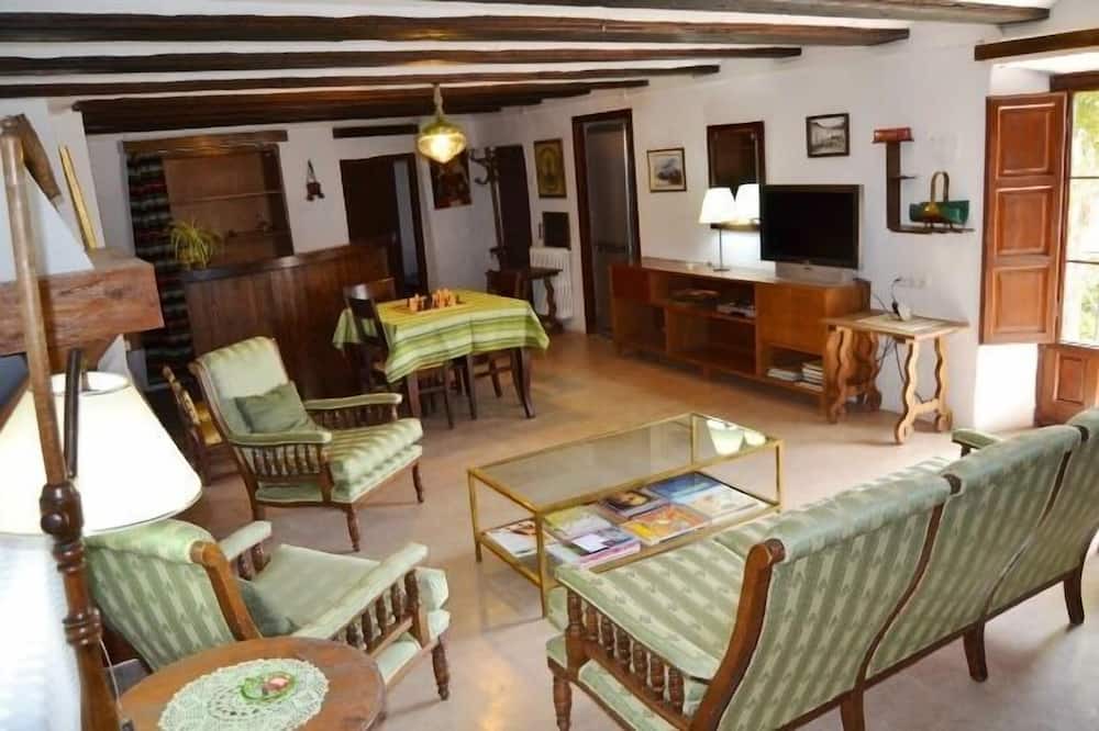 Photo of Livingroom in Villarroya de los Pinares