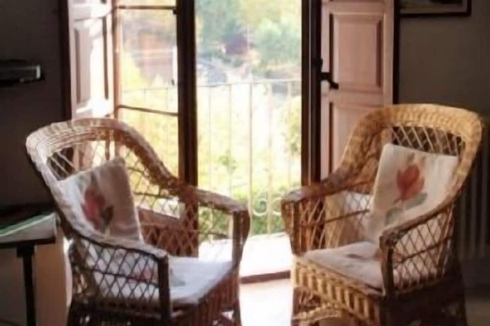 Photo of Livingroom in Villarroya de los Pinares
