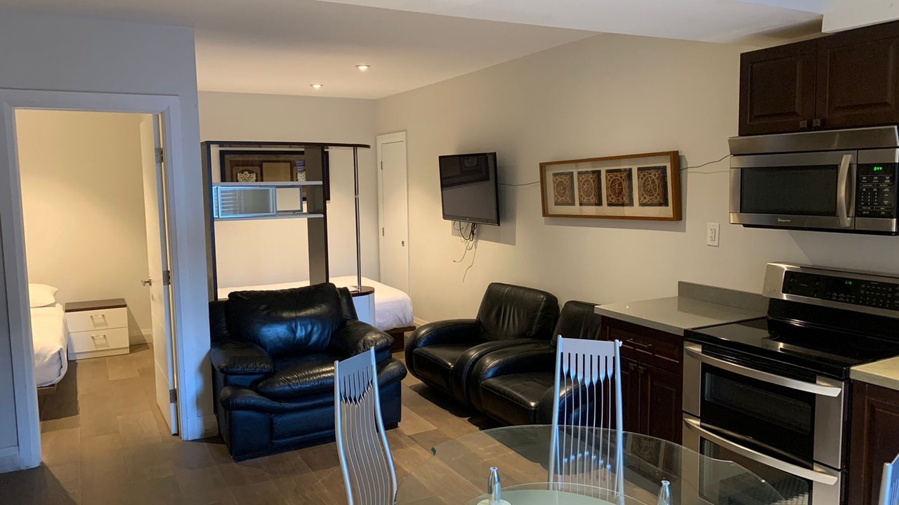 Photo of Others in Trinity - Bellwoods