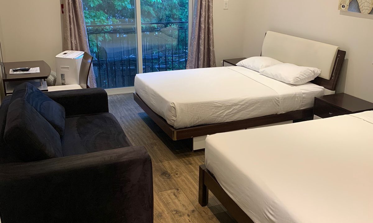 Photo of Others in Trinity - Bellwoods