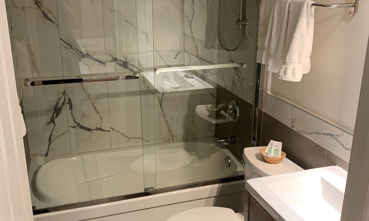 Photo of Others in Trinity - Bellwoods