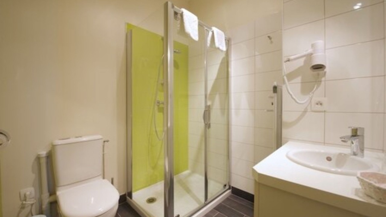 Photo of Bathroom in Navarrenx