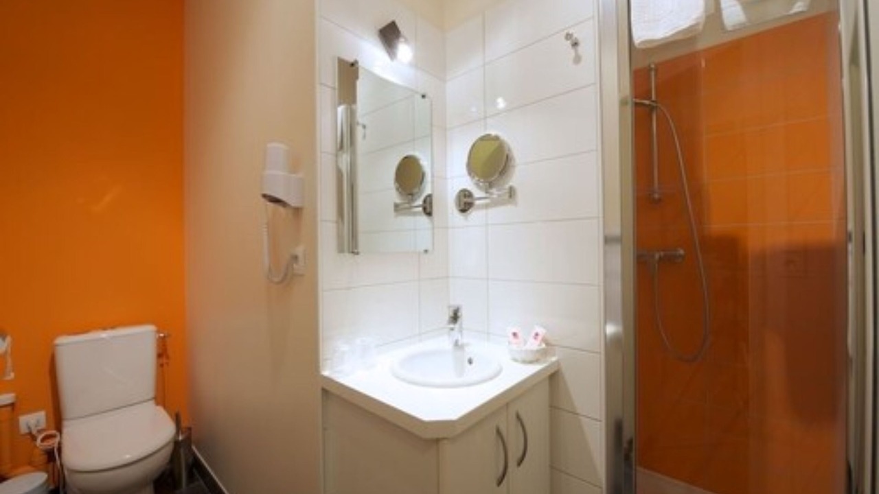 Photo of Bathroom in Navarrenx