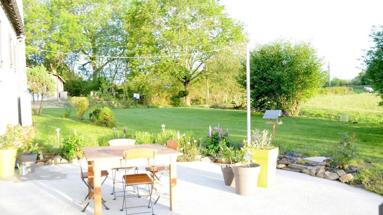 Photo of Patio Balcony in Voussac