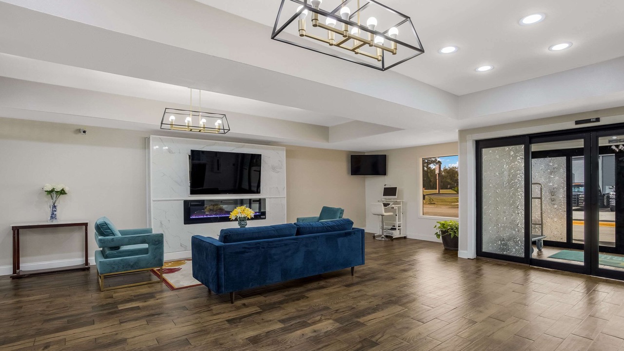 Photo of Livingroom in Moultrie