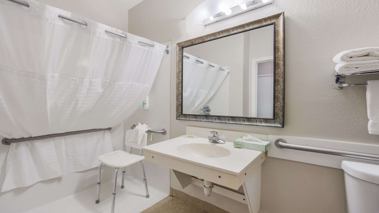 Photo of Bedroom in Moultrie