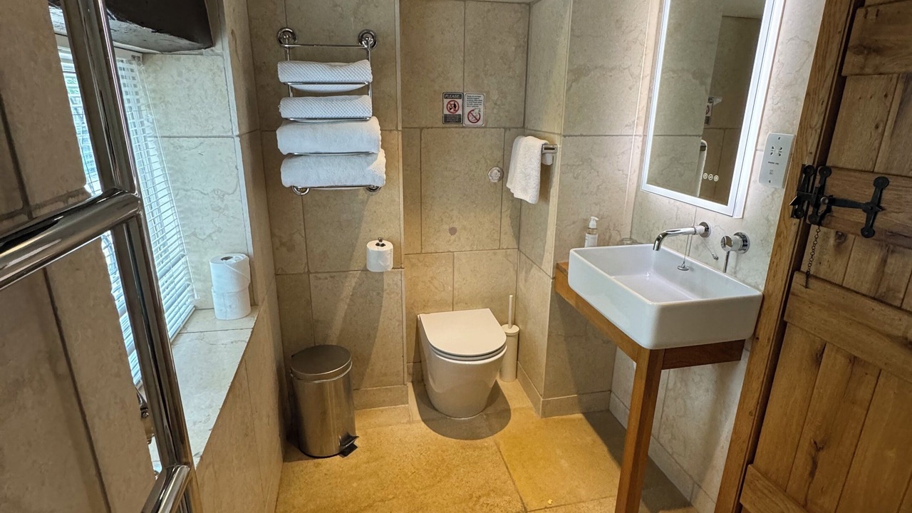 Photo of Bathroom in Stanwell