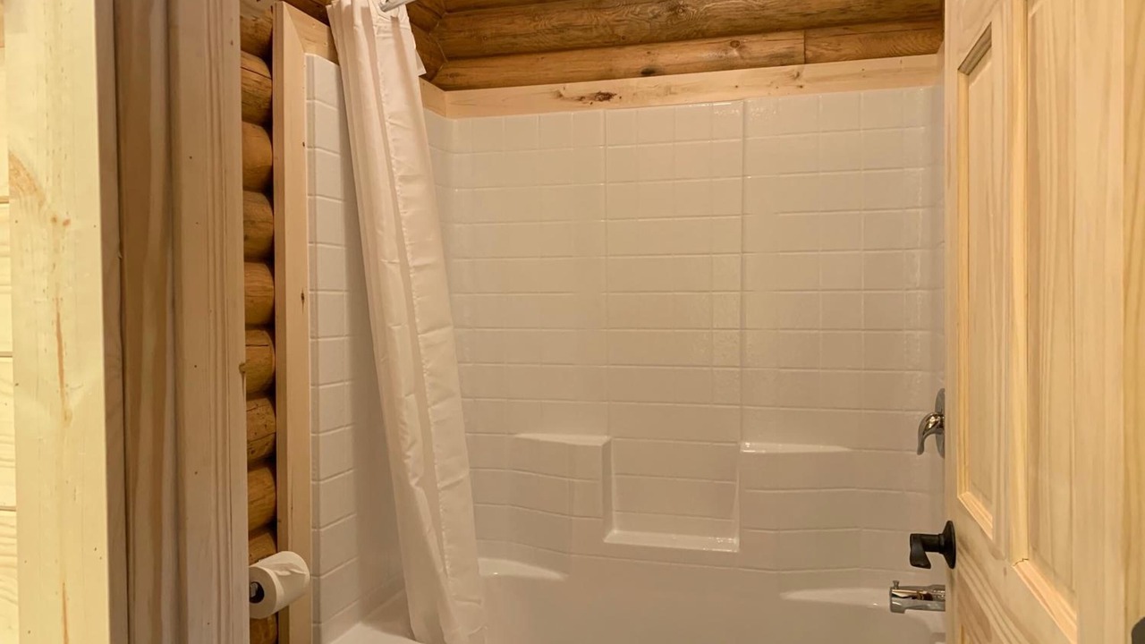 Photo of Bathroom in Panguitch