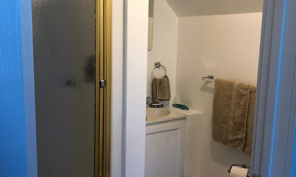 Photo of Bathroom in Roscoe