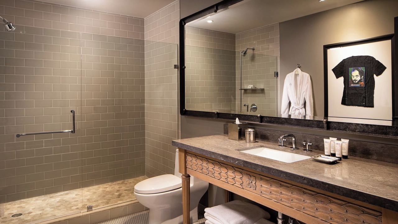 Photo of Bathroom in Warehouse District