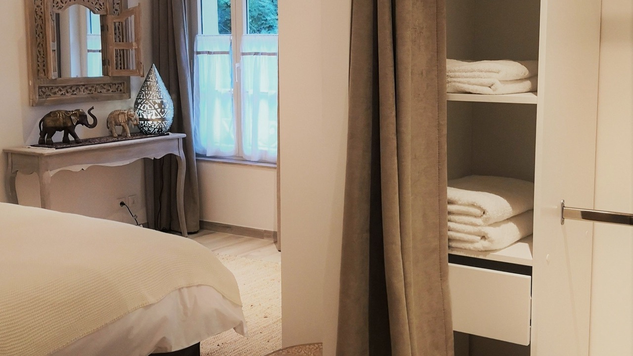 Photo of Bedroom in L'Isle-Adam