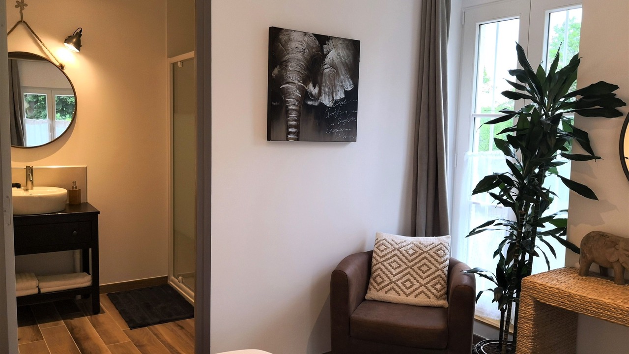 Photo of Bedroom in L'Isle-Adam