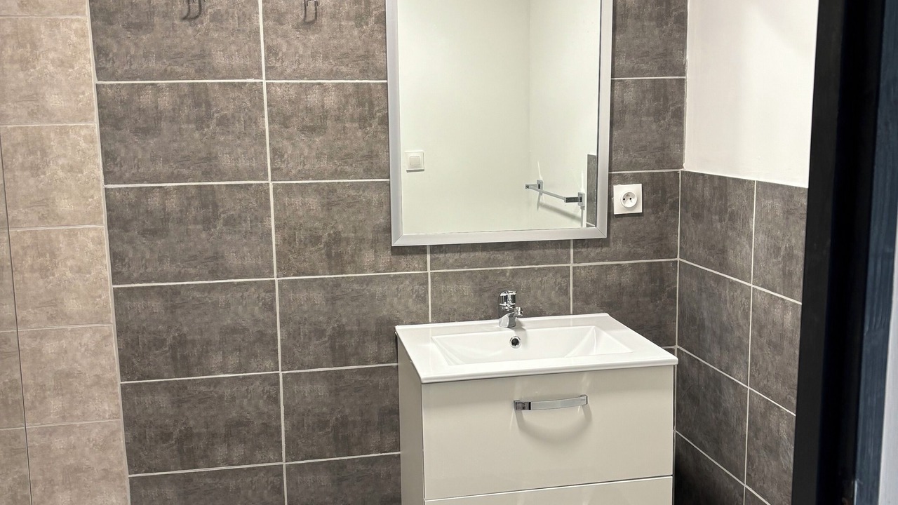 Photo of Bathroom in Vogue