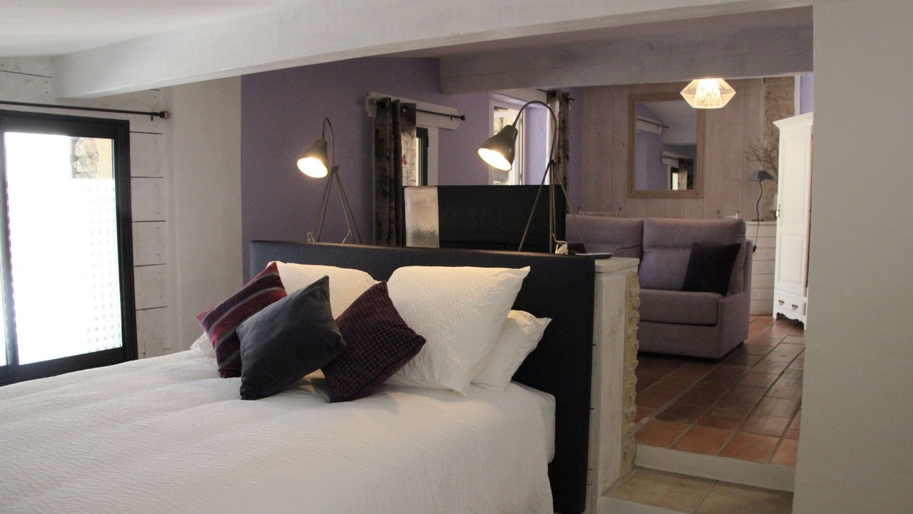 Photo of Bedroom in Murs