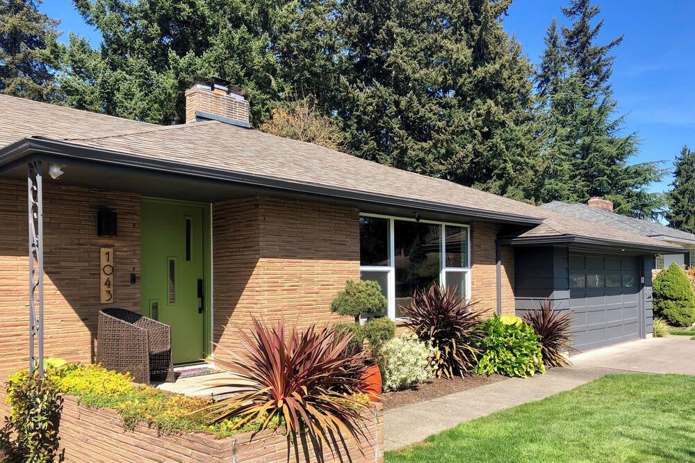 Photo of Others in Hazelwood