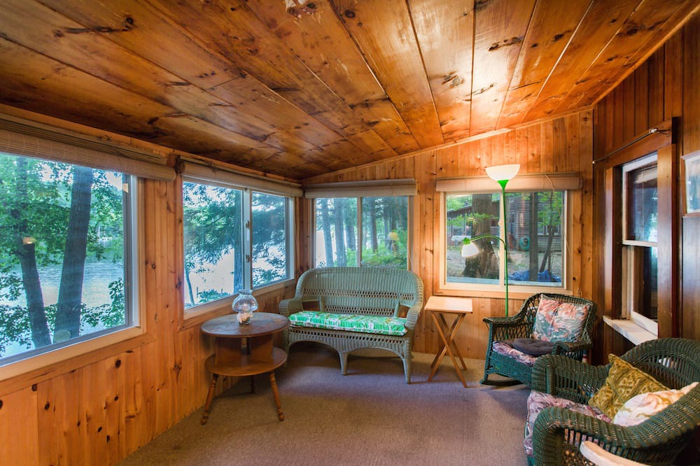 Photo of Livingroom in Lake Luzerne-Hadley