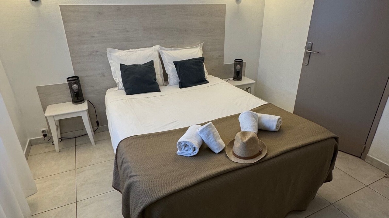 Photo of Bedroom in Aigues-Mortes