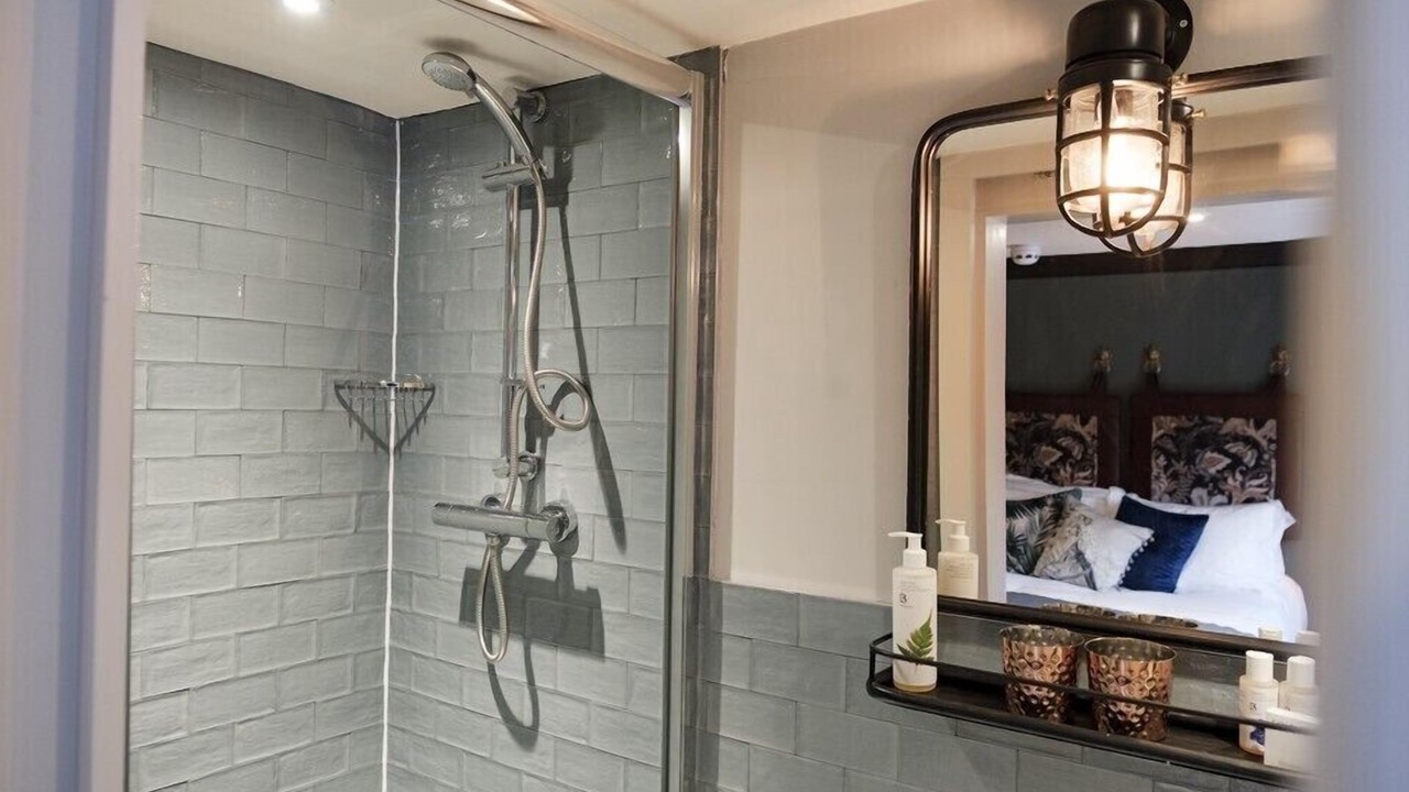 Photo of Bathroom in West Lulworth